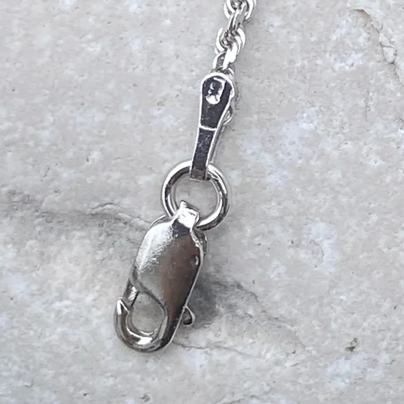 SOLD 💲Solid 18k white gold rope chain 2mm Diamond cut finish 16 inch - Picture 11 of 12